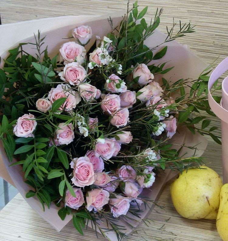 Букет №311 из кустовых роз